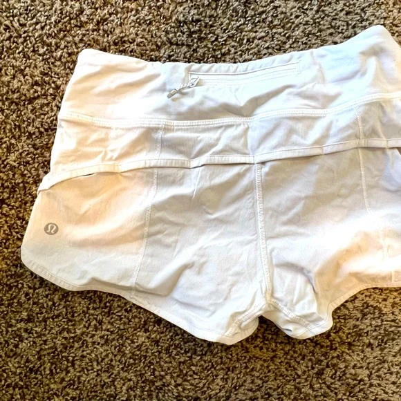 Lululemon speed up white running shorts lined